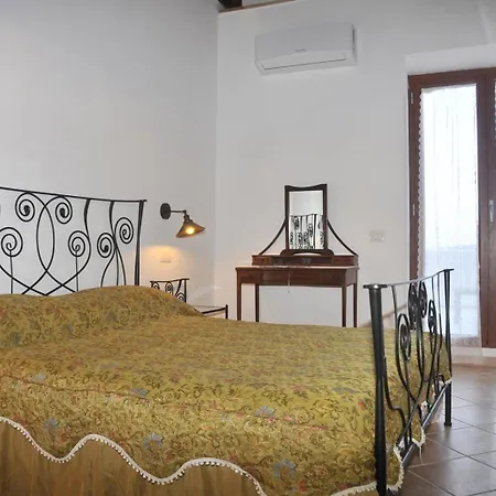 La Scienza Nuova Srls ゲストハウス Vatolla