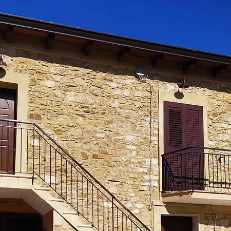 ゲストハウス La Scienza Nuova Srls *